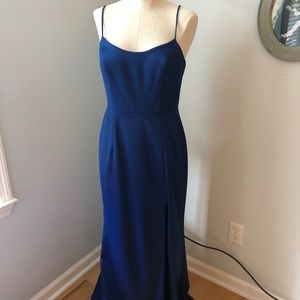 XSCAPE size 8 never worn formal dress. zip up back